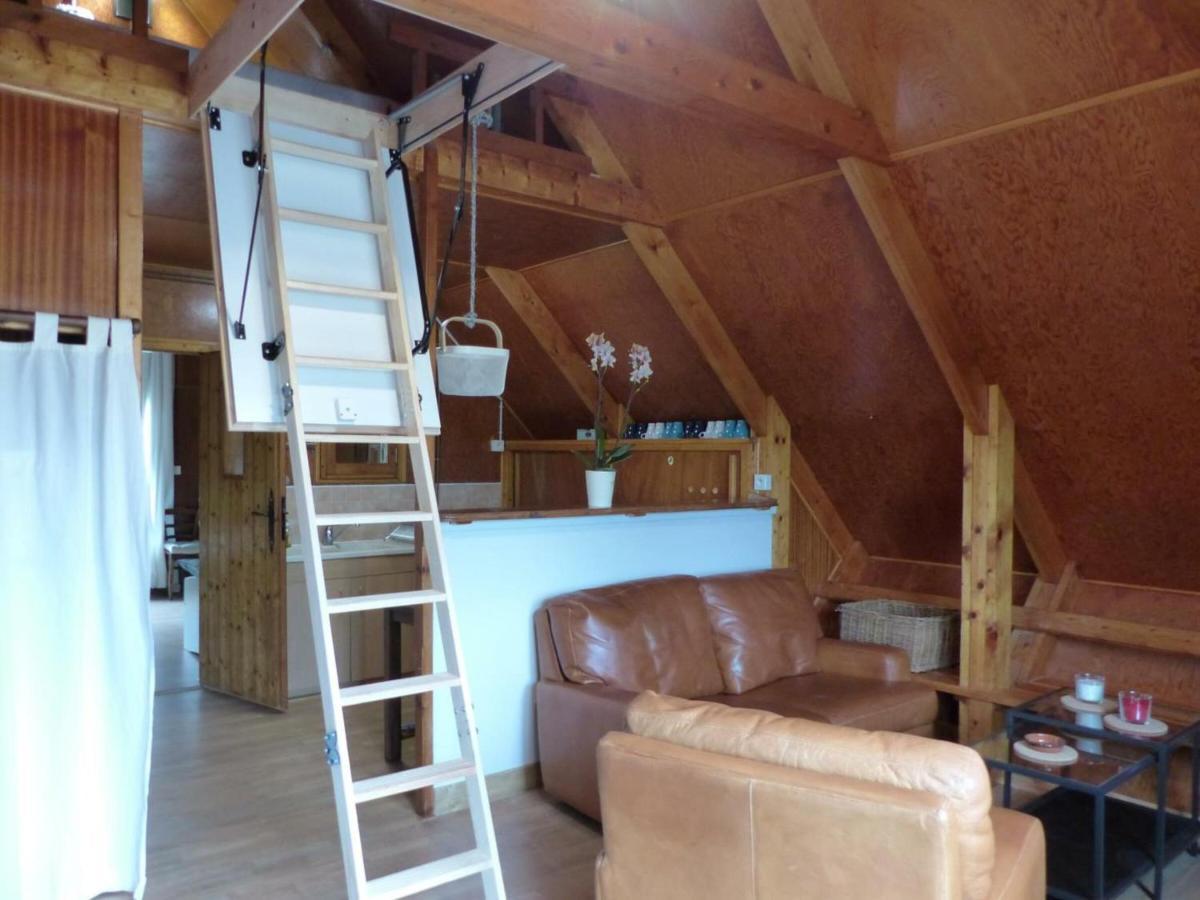 Chalet Familial Pres De Vichy, Terrasse, Animaux Acceptes - Fr-1-489-274 Le Vernet  外观 照片