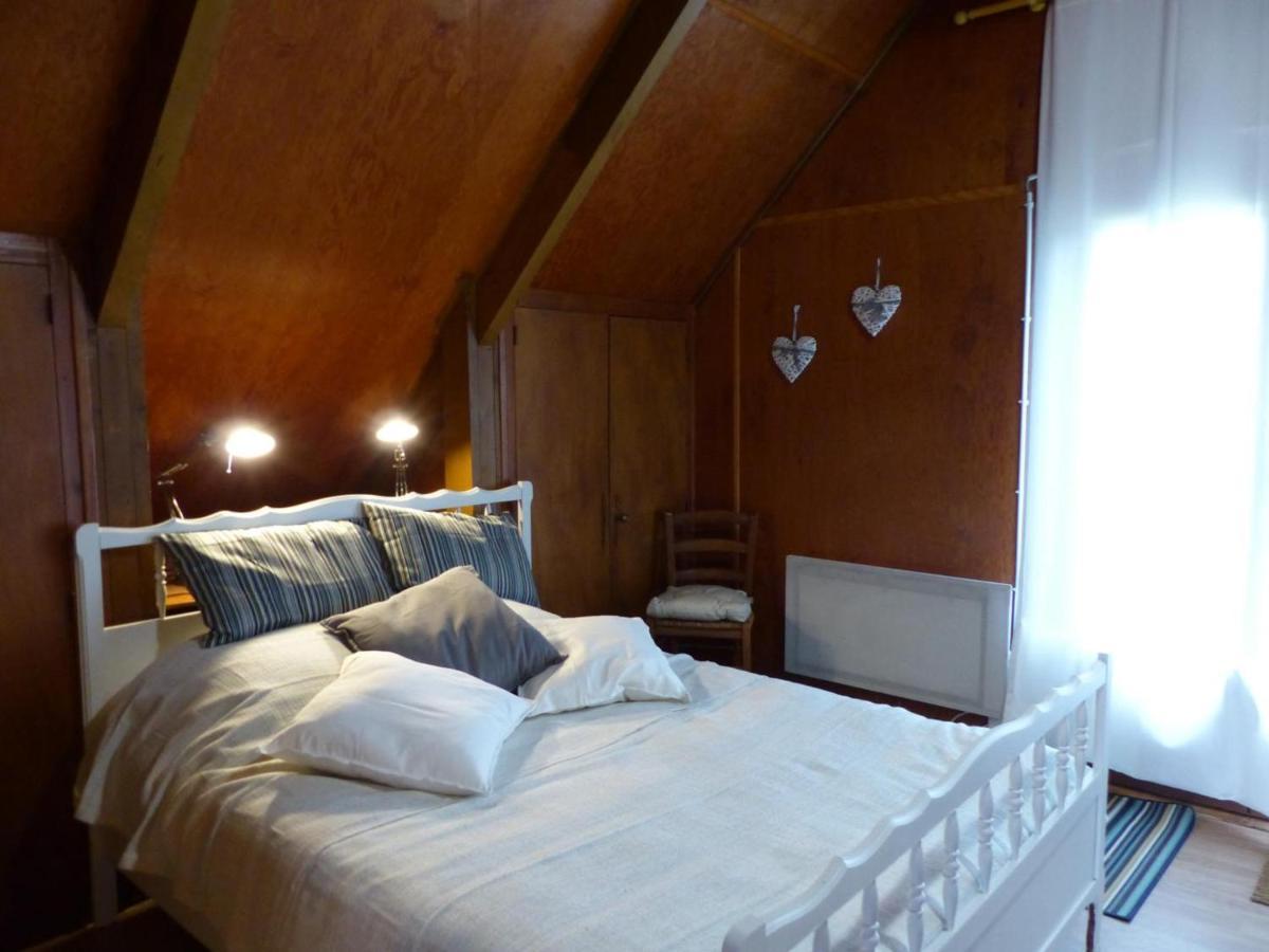 Chalet Familial Pres De Vichy, Terrasse, Animaux Acceptes - Fr-1-489-274 Le Vernet  外观 照片